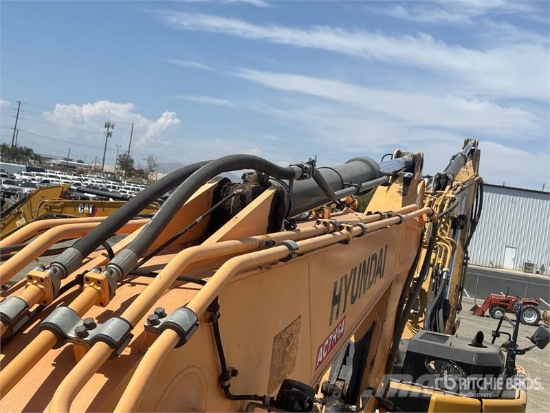 Hyundai HX235LCR Tracked Excavator Bageri guseničari