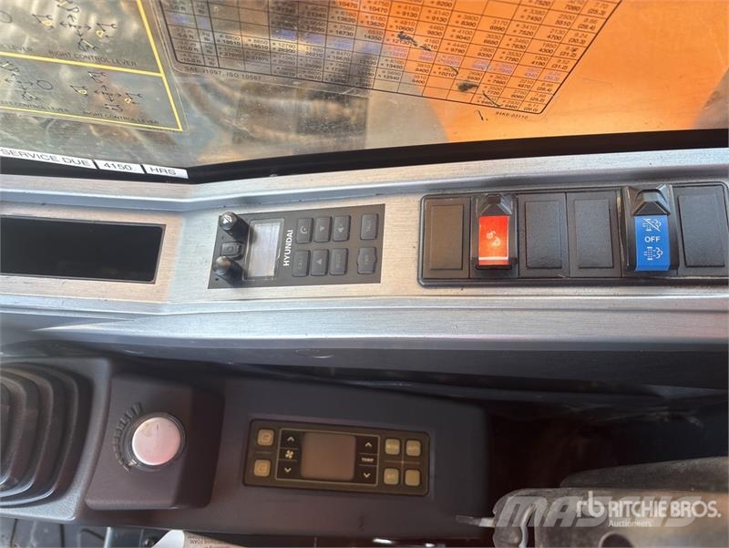Hyundai HX235LCR Tracked Excavator Bageri guseničari
