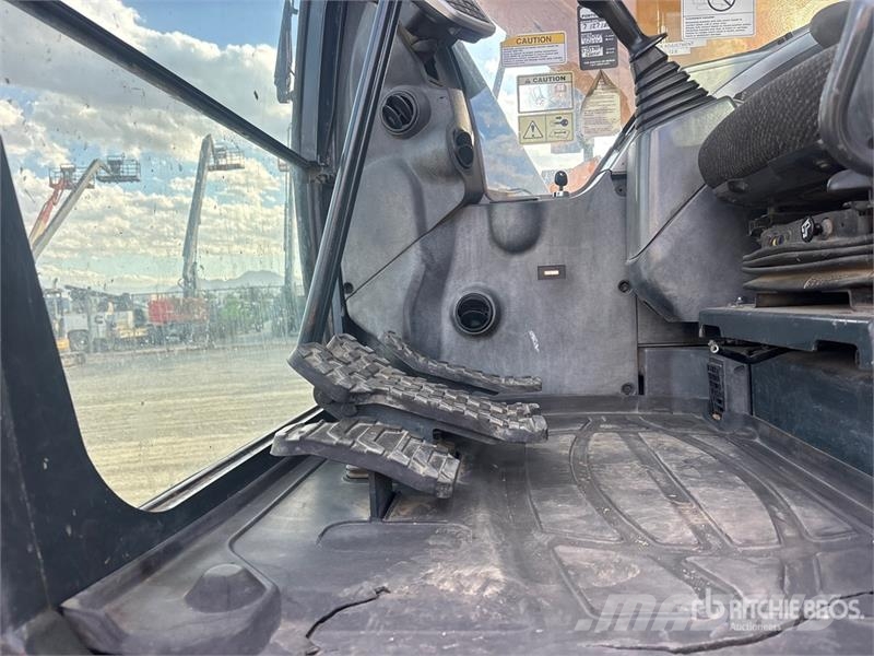 Hyundai HX235LCR Tracked Excavator Gravemaskiner på larvebånd