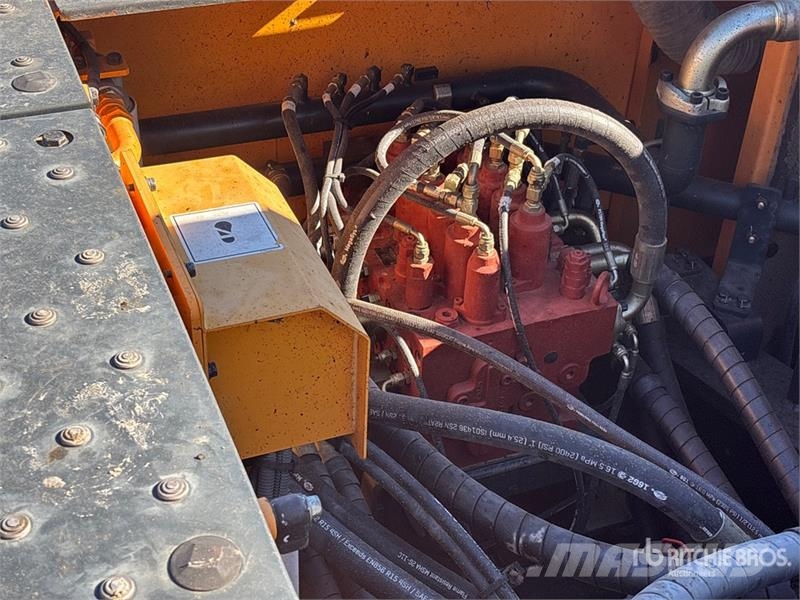 Hyundai HX330L Tracked Excavator Escavadoras de rastos