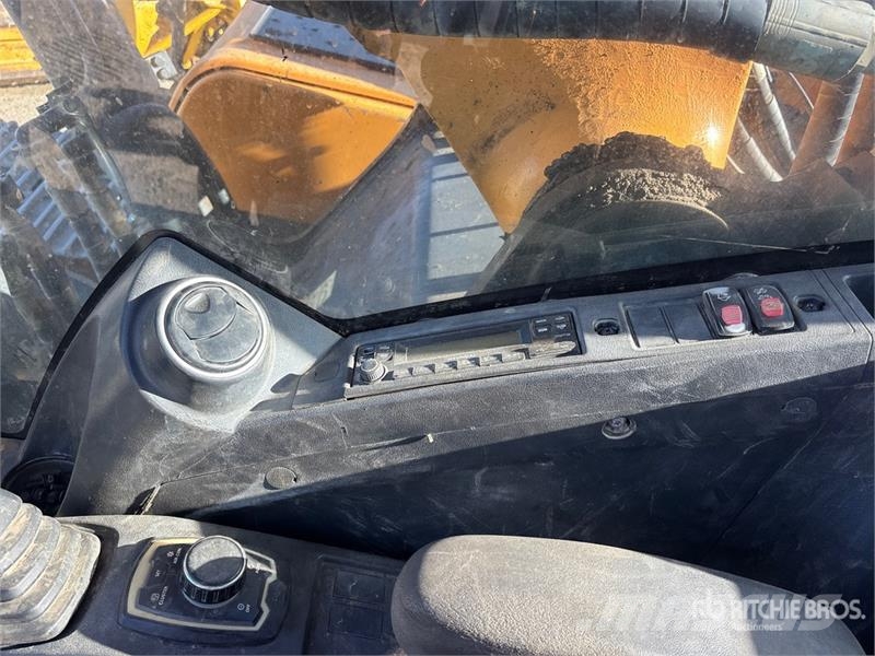 Hyundai HX330L Tracked Excavator Escavadoras de rastos