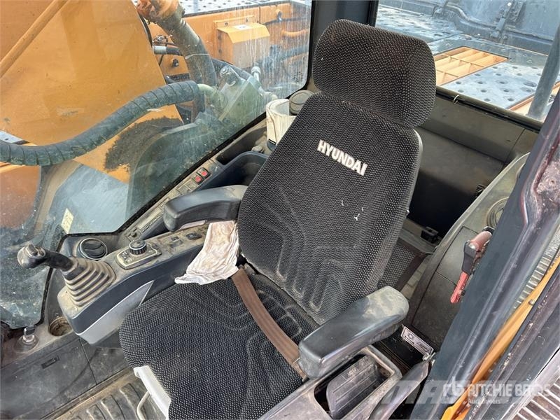 Hyundai HX380A L Kāpurķēžu ekskavatori