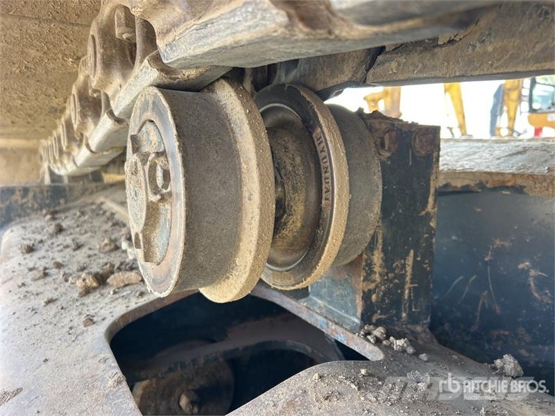 Hyundai HX480 L Tracked Excavator Crawler excavators