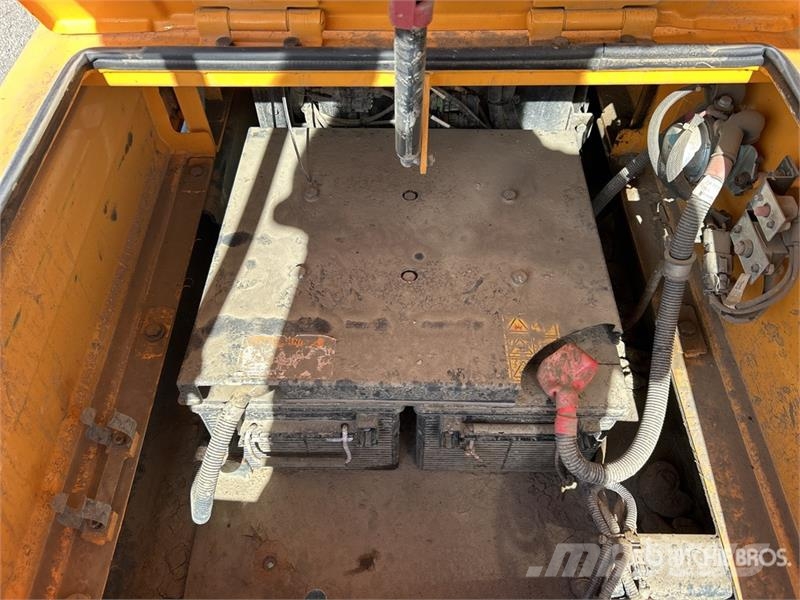 Hyundai HX480A L Kāpurķēžu ekskavatori