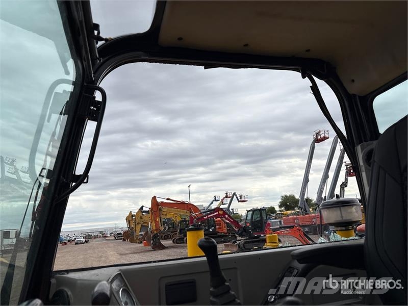 Hyundai R60-7 Tracked Excavator Bagri goseničarji