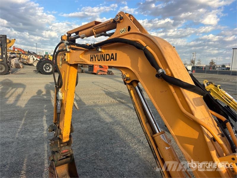Hyundai Robex 17Z-9A Mini Excavator 소형 굴삭기 7톤 미만