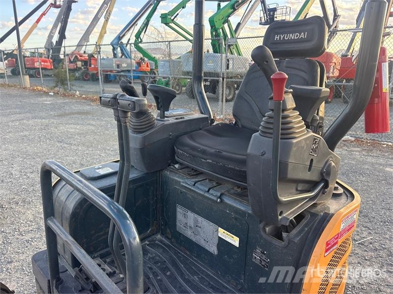 Hyundai Robex 17Z-9A Mini Excavator 소형 굴삭기 7톤 미만