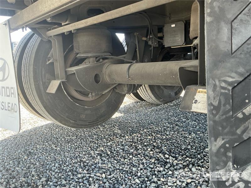 Hyundai V12530152-AJS Прицепы-фургоны
