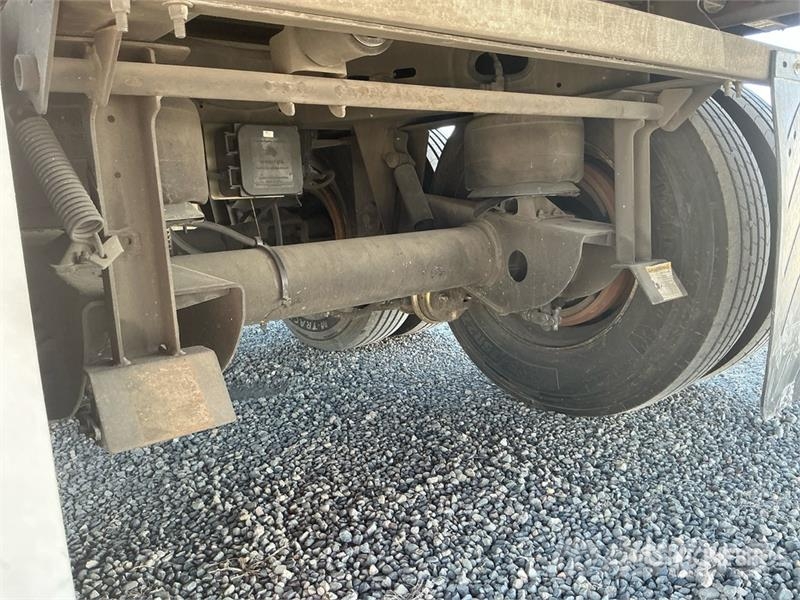 Hyundai V12530152-AJS Прицепы-фургоны