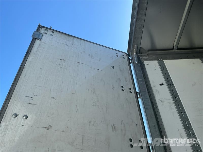 Hyundai V12530152-AJS Прицепы-фургоны