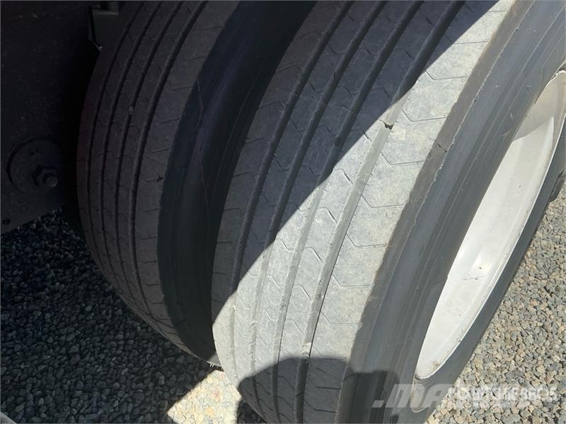 Hyundai V12530152-AJS Прицепы-фургоны