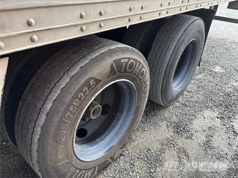 Hyundai V12530152-AJS Dobozos pótkocsik