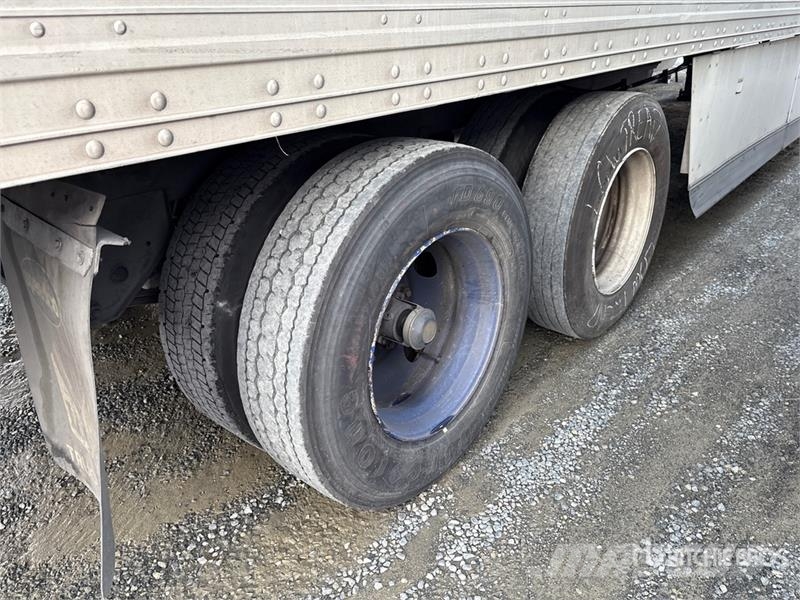 Hyundai V12530152-AJS Dobozos pótkocsik