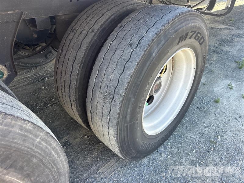 Hyundai VC2530152-AJS Прицепы-фургоны