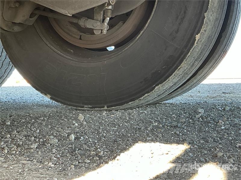 Hyundai VC2530152-AJS Прицепы-фургоны