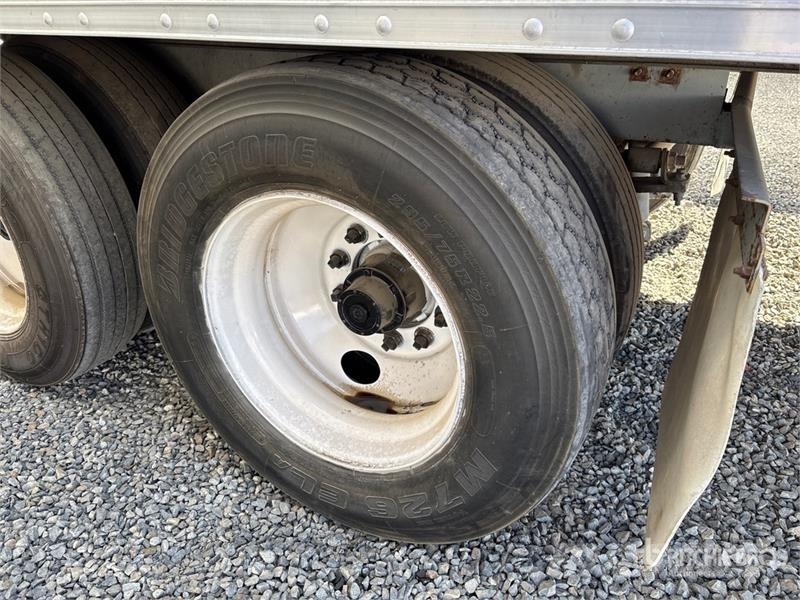 Hyundai VC2530152-AJS Прицепы-фургоны