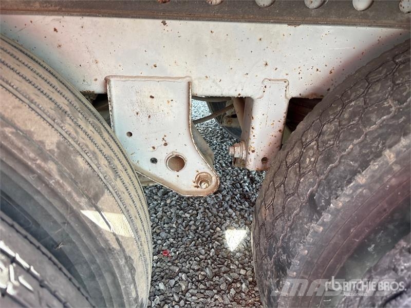 Hyundai VC2530152-AJS Прицепы-фургоны