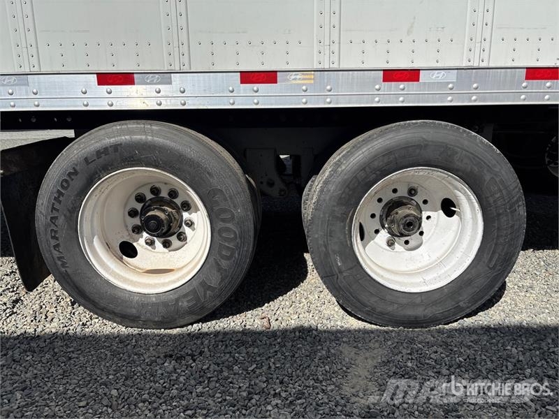 Hyundai VC2530152-AJS Прицепы-фургоны