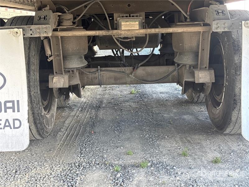 Hyundai VC2530152-AJS Прицепы-фургоны