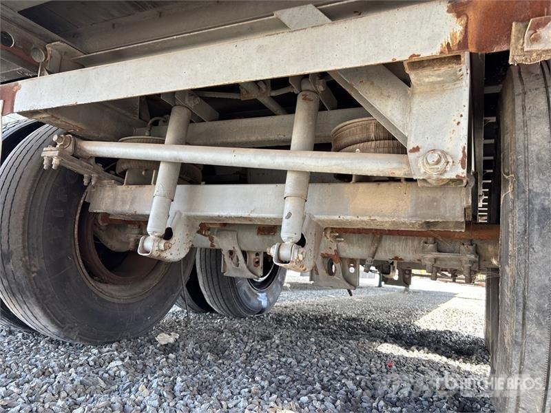 Hyundai VC2530152-AJS Прицепы-фургоны