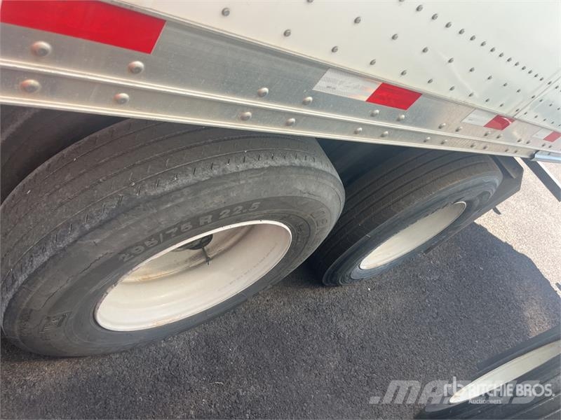 Hyundai VC2530152-AJS Прицепы-фургоны