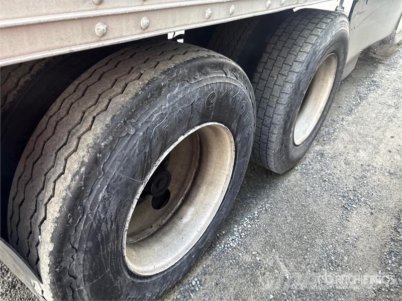 Hyundai VI2530152JSA 53 ft x 102 in T/A Van Trailer Dobozos pótkocsik