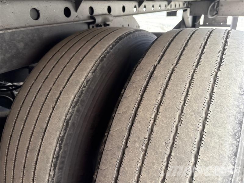 Hyundai VR2490132-S 53 ft x 102 in T/A Multi -Temp Refrige Poluprikolice hladnjače