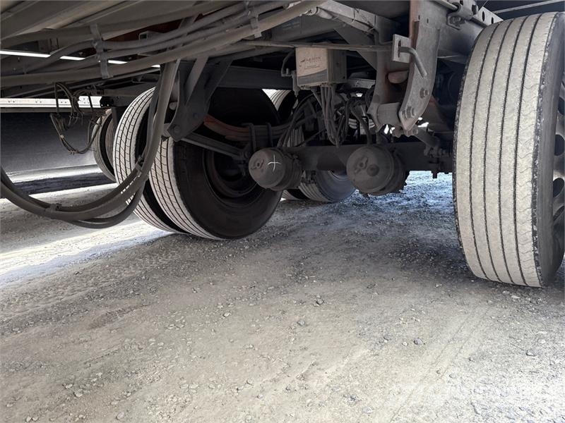 Hyundai VR2490132-S 53 ft x 102 in T/A Multi -Temp Refrige Poluprikolice hladnjače