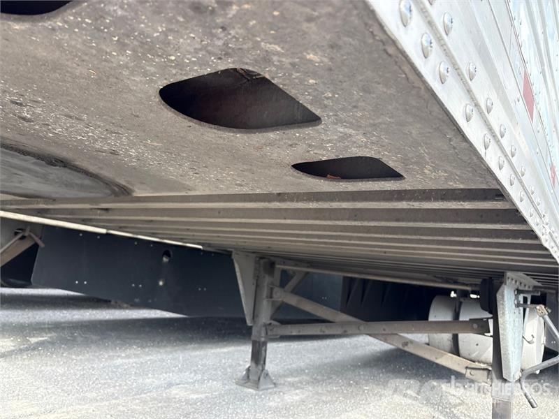 Hyundai VR2530152-AS Piekabes ar temperatūras kontroli