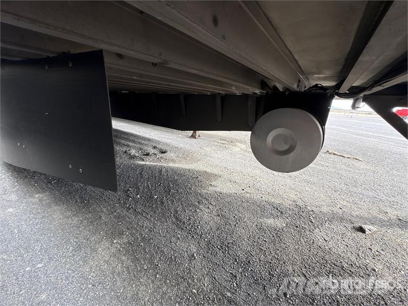 Hyundai VR2530152-AS Piekabes ar temperatūras kontroli