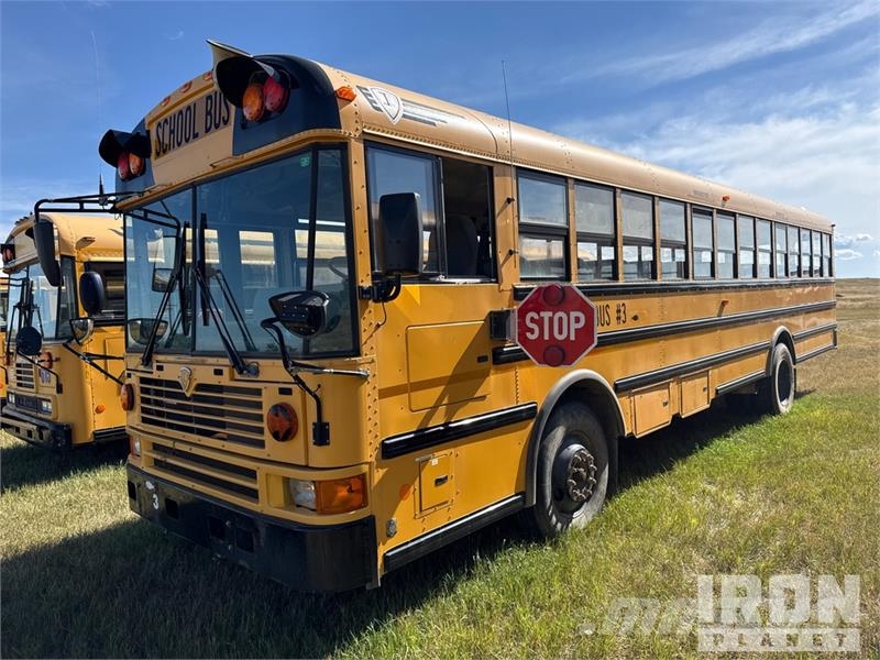IC Corporation FE300 4x2 48-Seat School Bus Minibusy