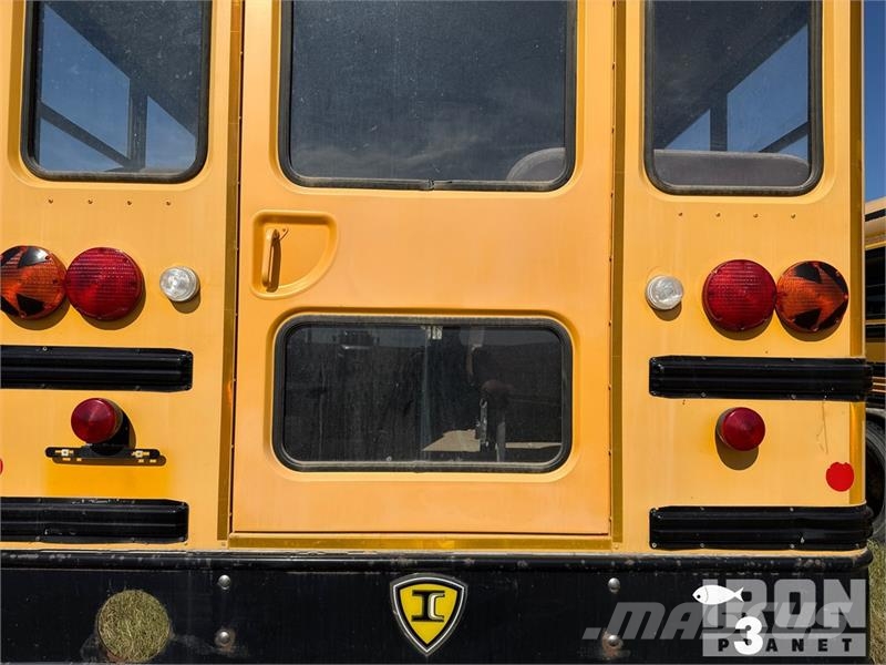 IC Corporation FE300 4x2 48-Seat School Bus Minibusy