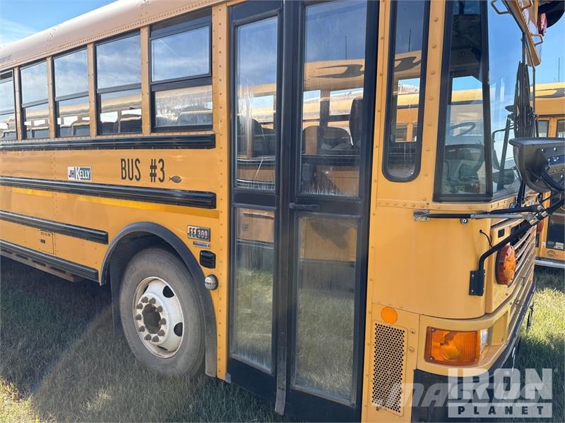 IC Corporation FE300 4x2 48-Seat School Bus Minibusy