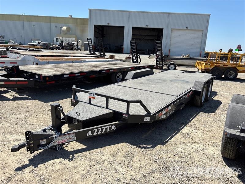 Industrias America 227T 21 ft T/A Tilt Deck Trailer Plataformas bajas
