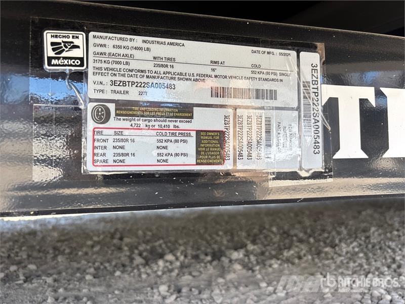 Industrias America 227T 21 ft T/A Tilt Deck Trailer Plataformas bajas