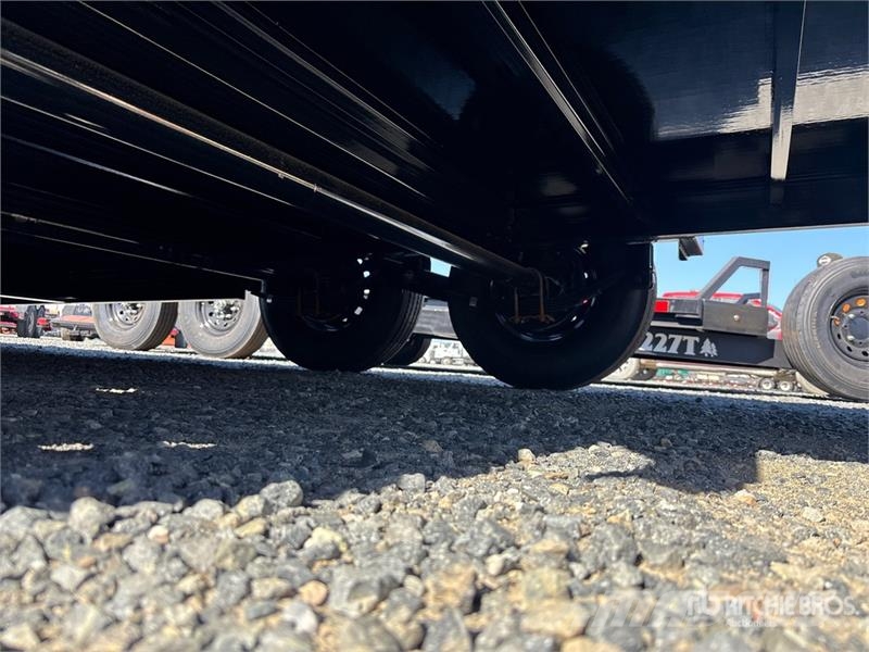 Industrias America 227T 22 ft T/A Tilt Deck Trailer ローローダー