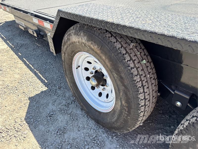 Industrias America 227T 21 ft T/A Tilt Deck Trailer Plataformas bajas