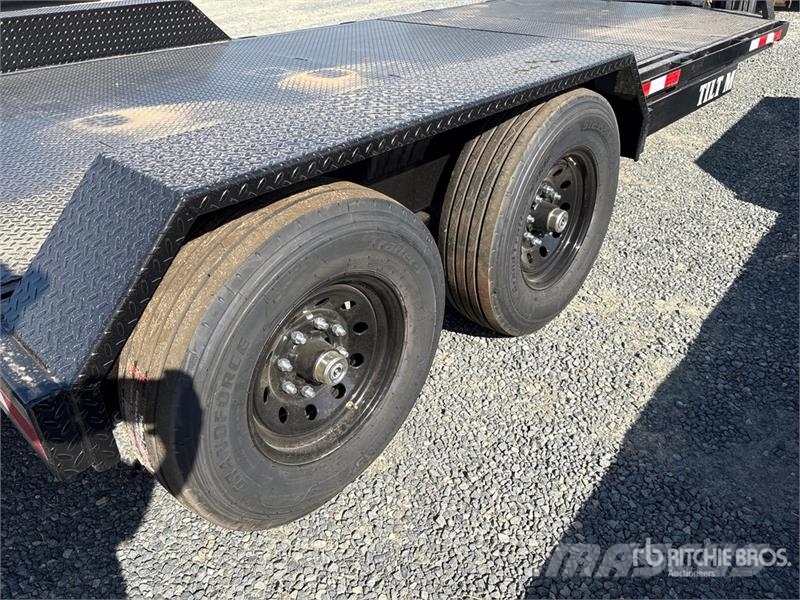 Industrias America 227T 22 ft T/A Tilt Deck Trailer ローローダー