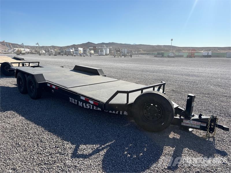 Industrias America 227T 14000 lb 22 ft T/A Tilt Deck Trailer (Unused) Nizki nakladalci