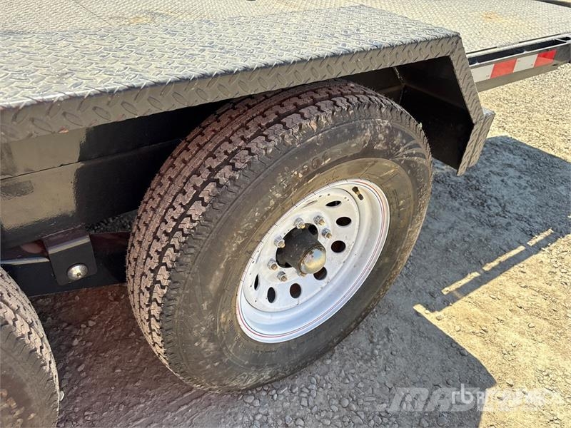 Industrias America 227T 21 ft T/A Tilt Deck Trailer Plataformas bajas