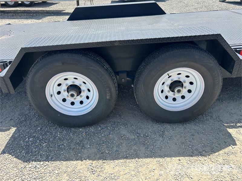 Industrias America 227T 22 ft T/A Tilt Deck Trailer لوادر منخفضة