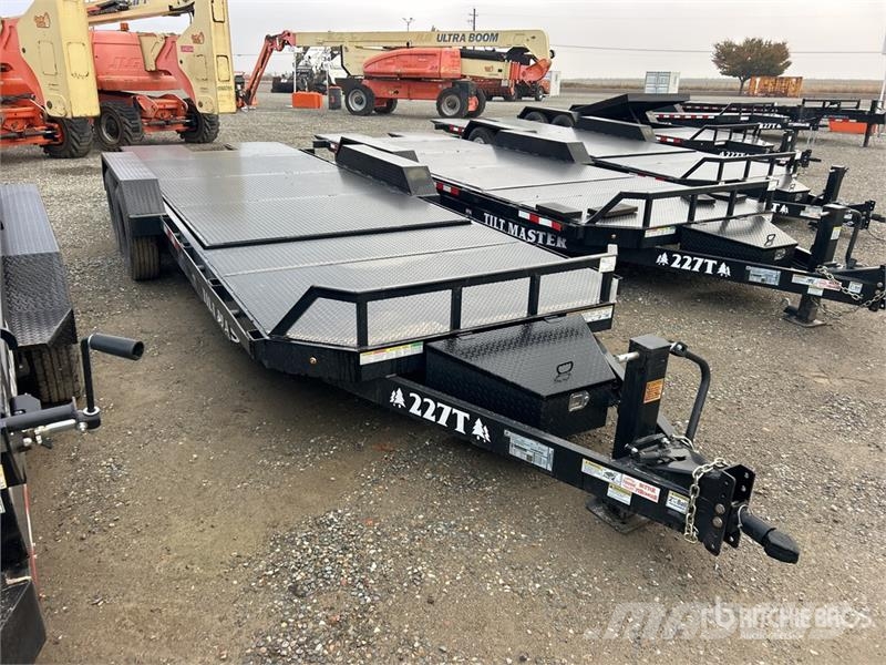 Industrias America 227T 22 ft T/A Tilt Deck Trailer Low loaders