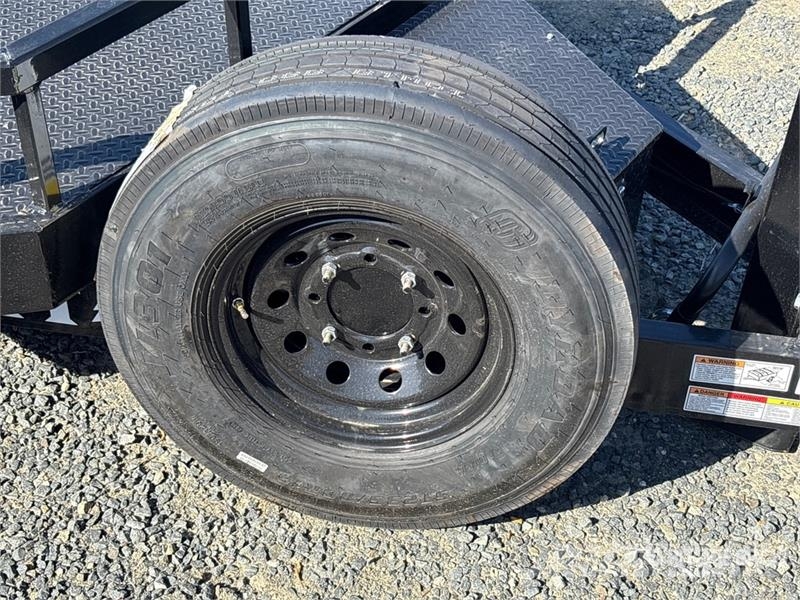 Industrias America 227T 22 ft T/A Tilt Deck Trailer ローローダー
