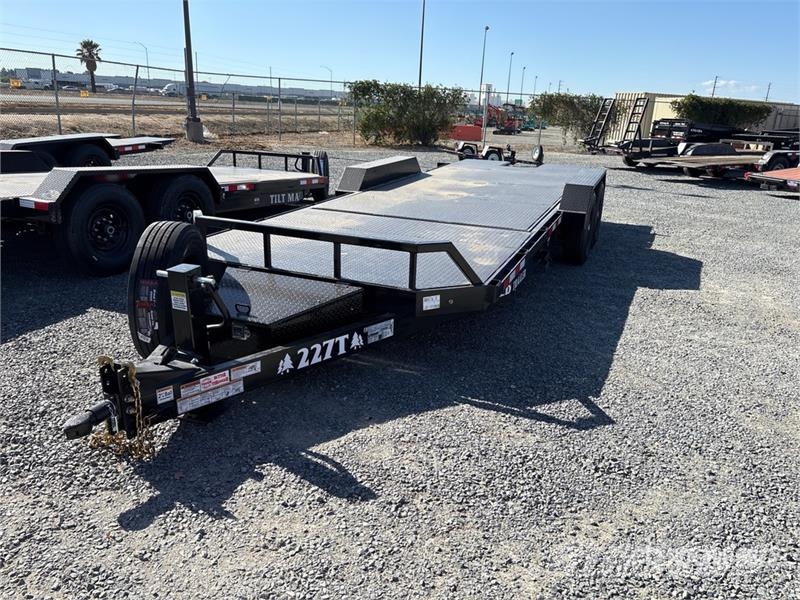 Industrias America 227T 22 ft T/A Tilt Deck Trailer ローローダー
