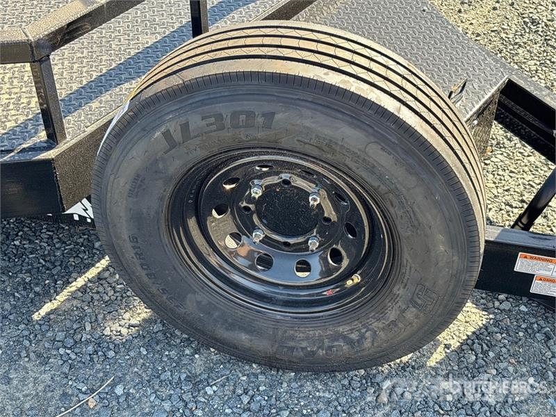 Industrias America 227T 22 ft T/A Tilt Deck Trailer ローローダー