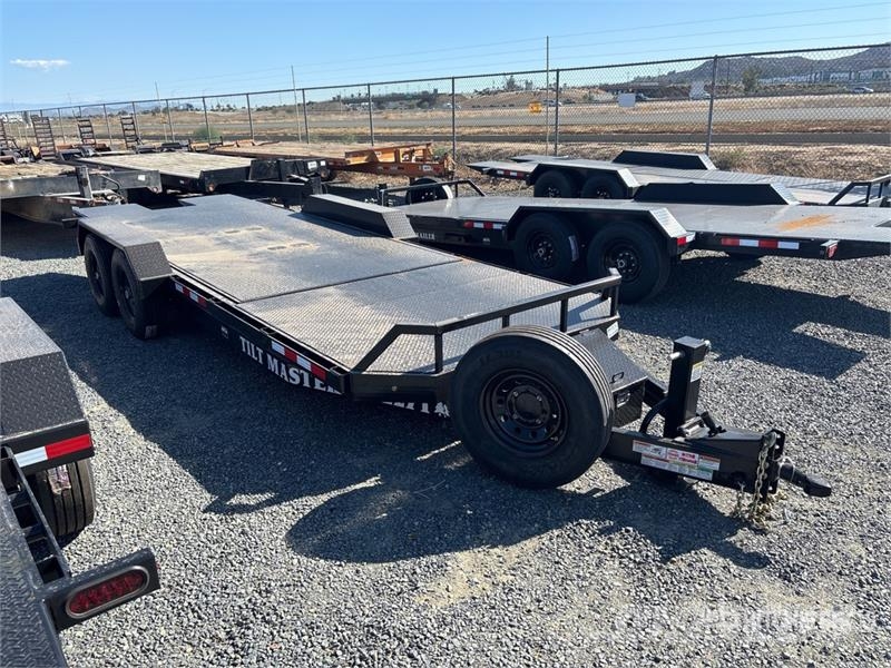 Industrias America 227T 22 ft T/A Tilt Deck Trailer ローローダー
