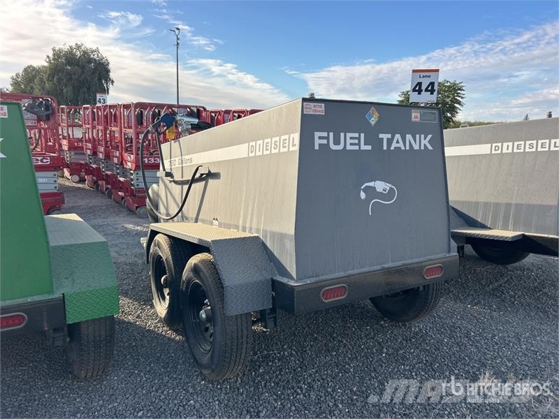 Industrias America 750 T/A Fuel Trailer Tanker trailers