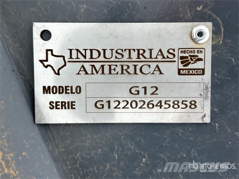 Industrias America G12 144 in Skid Steer Snow Pusher (Unused) Снежные отвалы и плуги