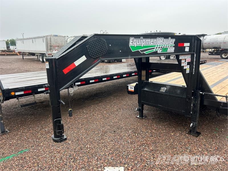 Industrias America G32HR 32 ft T/A Gooseneck Equipment Trailer Auto pārvadāšanas treileri