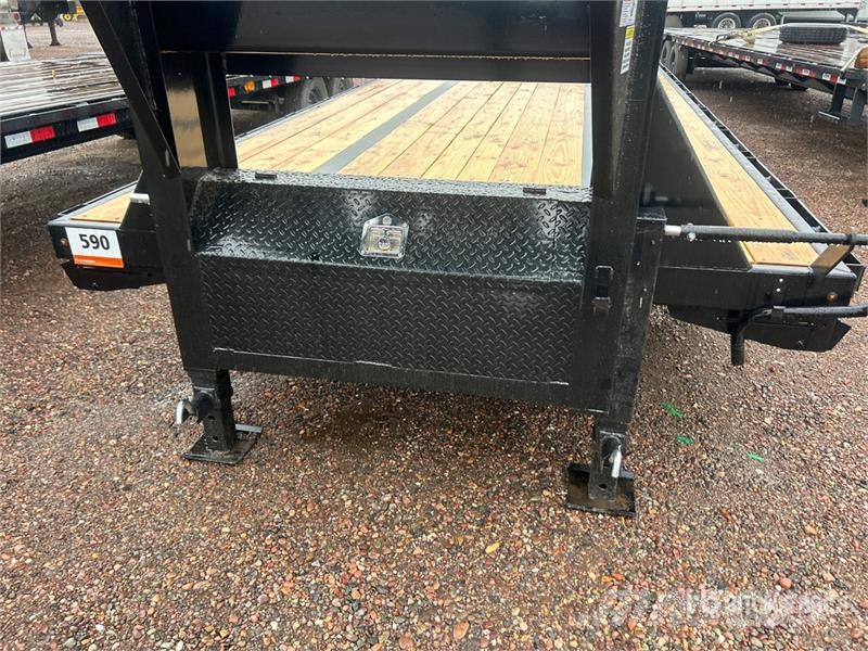 Industrias America G32HR 32 ft T/A Gooseneck Equipment Trailer Auto pārvadāšanas treileri